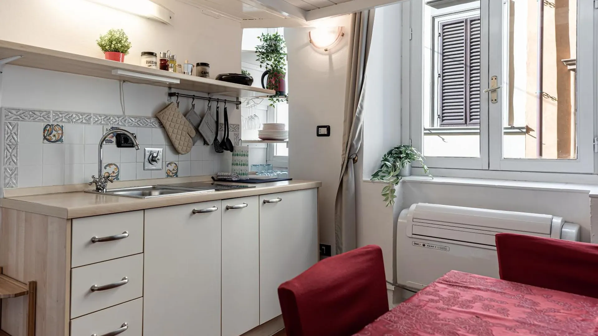 Goldoni - Suite Apartment Florence